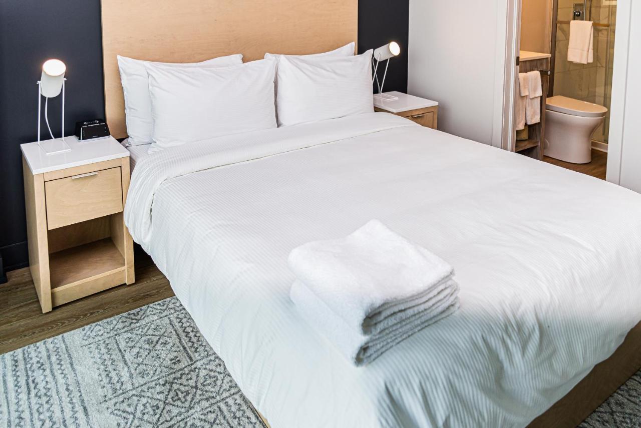 Werfy Luxury Apart-Hotel Монреал Екстериор снимка